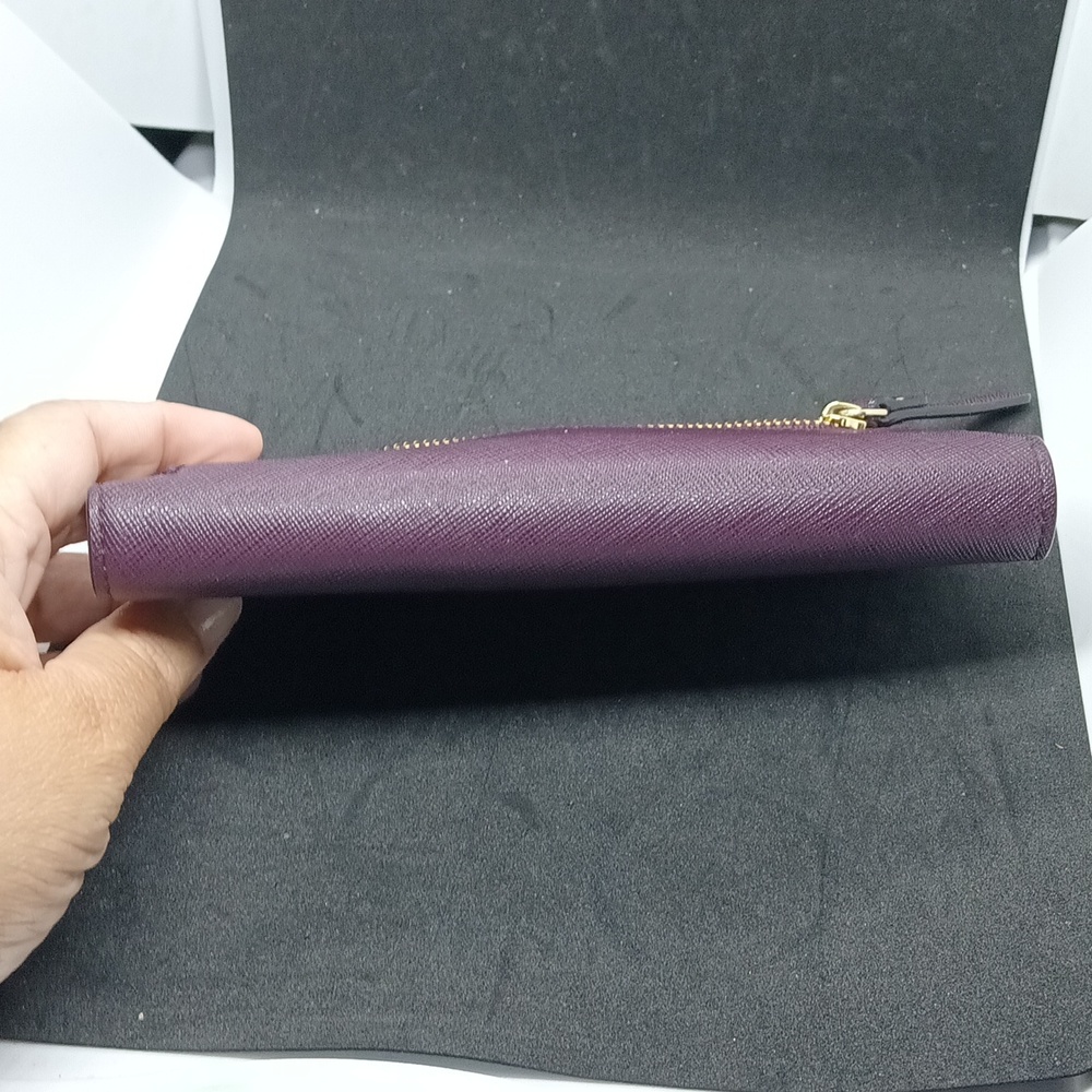 Kate Spade Wallet - Picture 4 of 8